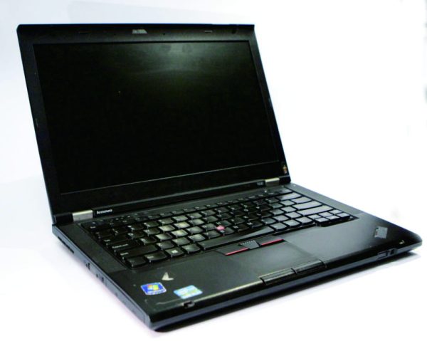 Laptop Second Lenovo T 430 Spesifikasi : Core i5 Hardisk 320 GB Memory 4 GB